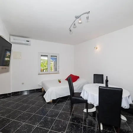 Appartement Gorica Ražanj