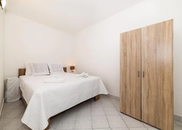 Gorica Апартаменты Ражань